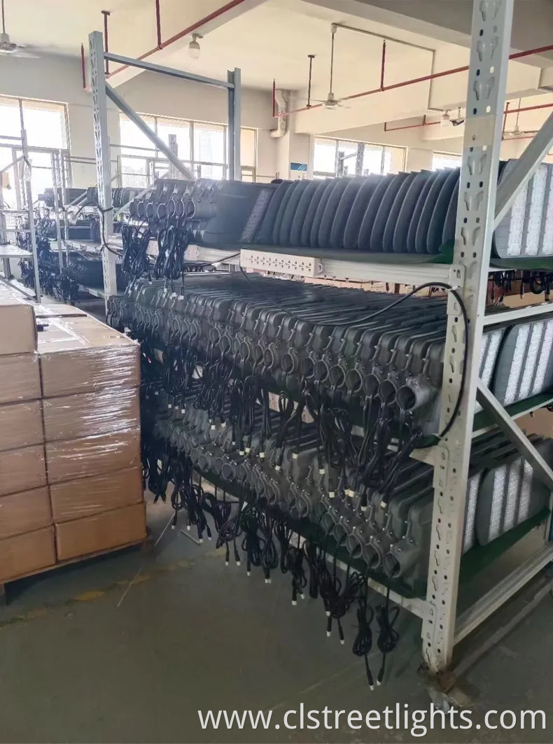 Light Messenger Solar LED Street Light Manufacturers Road Light Solar Panel Split Lamp Outdoor 30W 40W 50W 60W All in Two Solar Street Light Factory Price